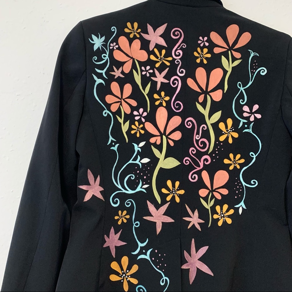 Lovely Star ⭐️ Hand Painted Floral Blazer